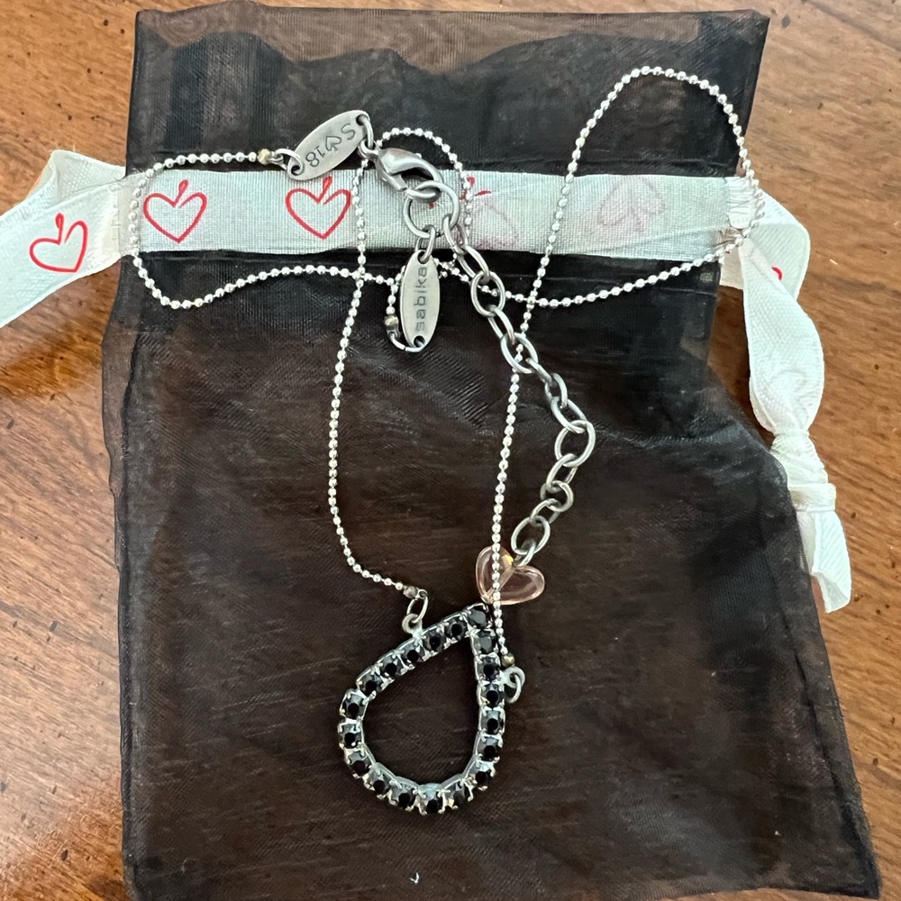 SABIKA black raindrop necklace. 2018